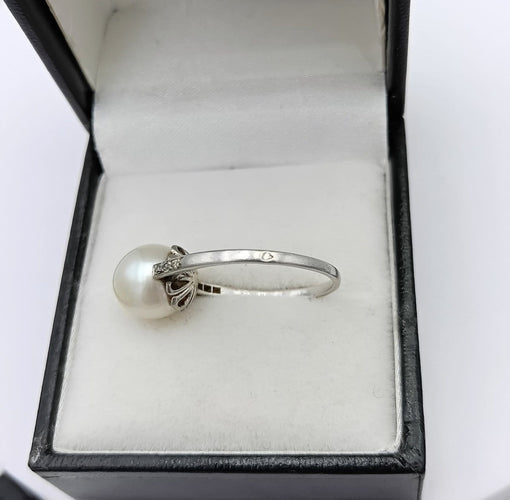 Bague 57 Bague ancienne en platine avec perle de culture et diamants 58 Facettes AX/18/0