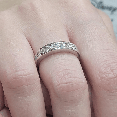 Bague 55 Bague en or blanc 18k et diamants 58 Facettes S461
