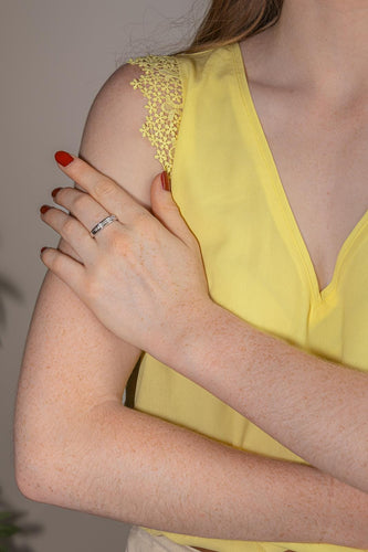 Bague 61 Demi-alliance - Bague en or blanc et diamants 58 Facettes 4913254CN