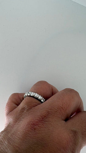 Bague 51 Demi-alliance - Bague en or blanc et diamants 58 Facettes Bague 001
