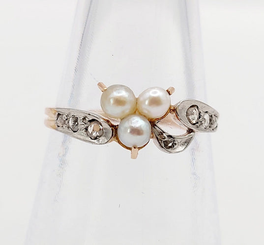 Bague 54 Bague trèfle antique en or rose, platine, perles et diamants 58 Facettes A06880