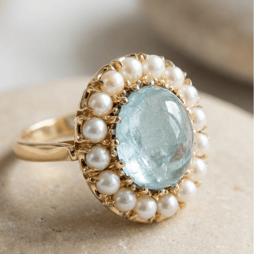 53.5 Bague vintage en or jaune 585 avec aigue-marine et perles 58 Facettes 1996