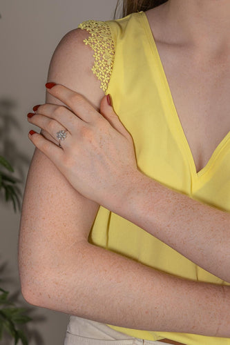 Bague 57.5 Marguerite - Bague en or blanc et diamants 58 Facettes 5450148CN