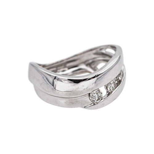 Bague 50 Bague en or blanc et diamants 58 Facettes 5538426RV