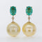 Boucles d'oreilles Boucles d'oreilles en or jaune, émeraudes et perles des mers du Sud 58 Facettes E0027