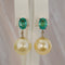 Boucles d'oreilles Boucles d'oreilles en or jaune, émeraudes et perles des mers du Sud 58 Facettes E0027