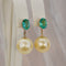 Boucles d'oreilles Boucles d'oreilles en or jaune, émeraudes et perles des mers du Sud 58 Facettes E0027