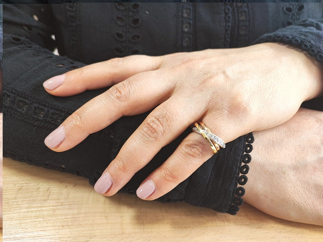 Bague 52.5 Guy Laroche - Bague en trois ors et diamants 58 Facettes Guy Laroche-1900