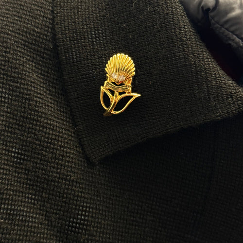 Broche Shell - Broche commémorative en or jaune diamants 58 Facettes