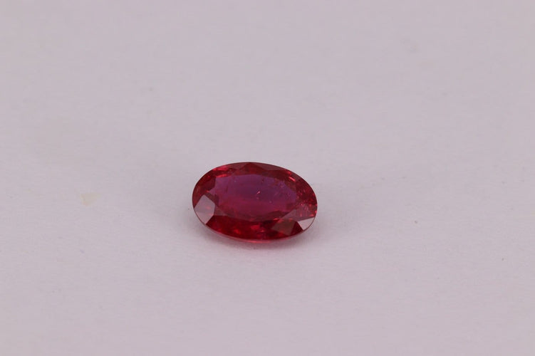 Rubis du Mozambique - Pierre 1,84 ct rouge sang de pigeon non chauffée 58 Facettes GEM-01