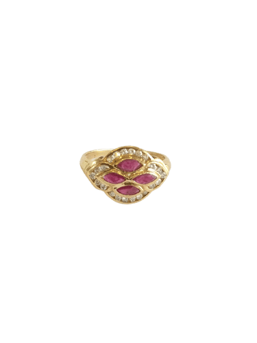 Bague 52.5 Bague losange en or jaune, rubis et diamants 58 Facettes 00947