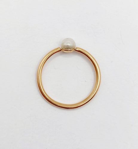 Bague 52.5 Bague antique en or rose 18k et perle 58 Facettes A07503