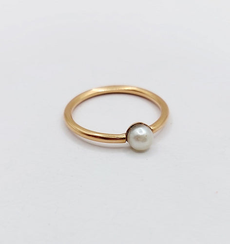 Bague 52.5 Bague antique en or rose 18k et perle 58 Facettes A07503