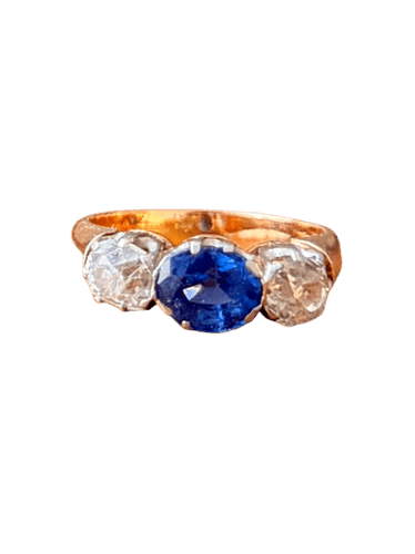 Bague 52 Bague jarretière en or rose, platine, saphir et diamants 58 Facettes adaa