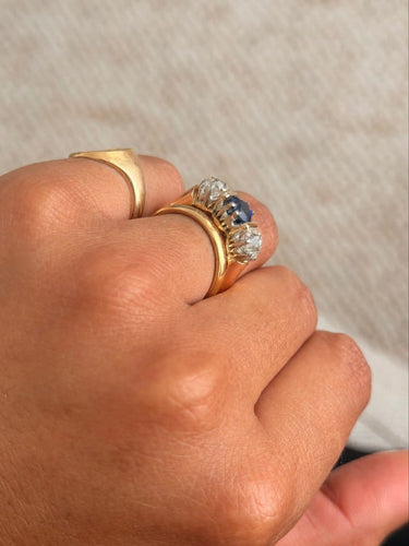 Bague 52 Bague jarretière en or rose, platine, saphir et diamants 58 Facettes adaa