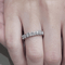 Bague 50 Bague demi-alliance en or blanc et diamants 58 Facettes S89
