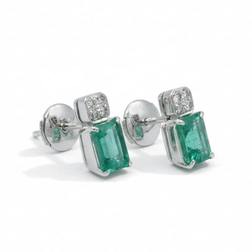 Boucles d'oreilles Boucles d’oreilles en or blanc, émeraudes 2,40 ct et diamants 58 Facettes 1.0001088/2