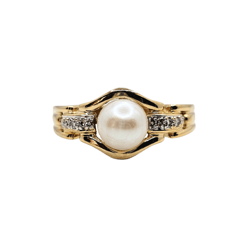 Bague 54 Bague en or jaune avec perle et diamants 58 Facettes 374