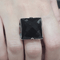 Bague en or blanc 18 ct et onyx 58 Facettes T13