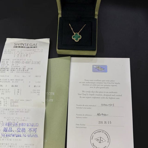 Pendentif Van Cleef & Arpels Vintage Alhambra - Pendentif en or jaune et malachite 58 Facettes jnci127