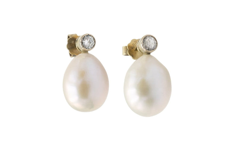 Boucles d'oreilles Boucles d'oreilles puces en or 14 carats, diamants et perles 58 Facettes 12398