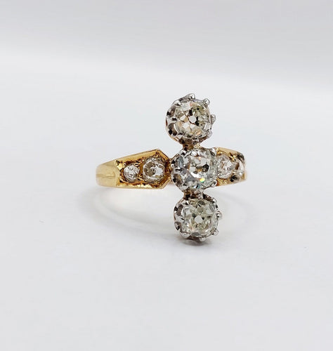 Bague 59 Bague marquise antique en or 18K, platine et diamants 58 Facettes A07526