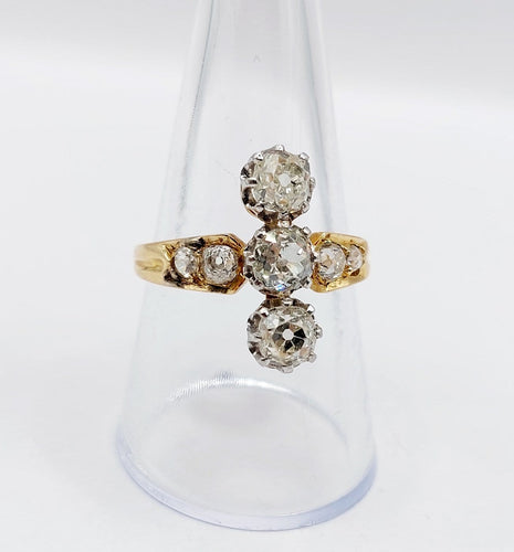 Bague 59 Bague marquise antique en or 18K, platine et diamants 58 Facettes A07526
