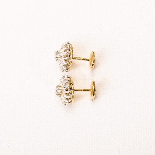 Boucles d'oreilles Boucles d'oreilles puces anciennes marguerites en or jaune, platine et diamants 58 Facettes LMB-340