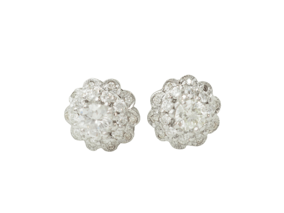 Boucles d'oreilles Puces d'oreilles en or blanc et diamants 58 Facettes 33522