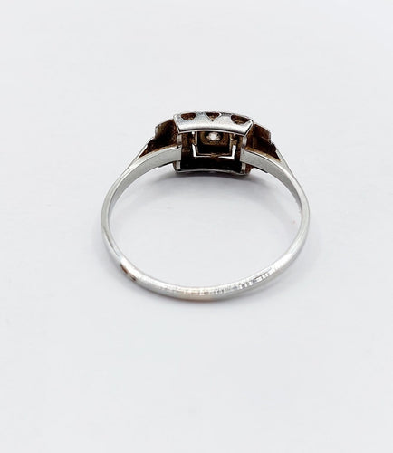 Bague 56 Bague Art déco en or blanc, platine et diamant 58 Facettes A07367