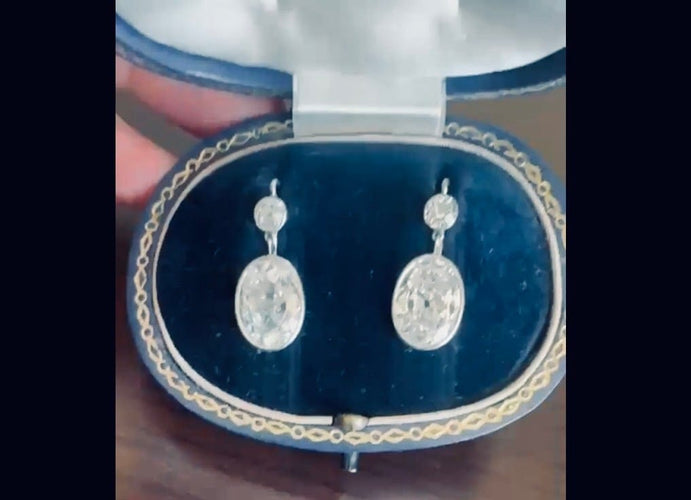 Boucles d'oreilles Leitão & Irmão - Pendants d’oreilles Belle Époque en platine, or et diamants 58 Facettes C14