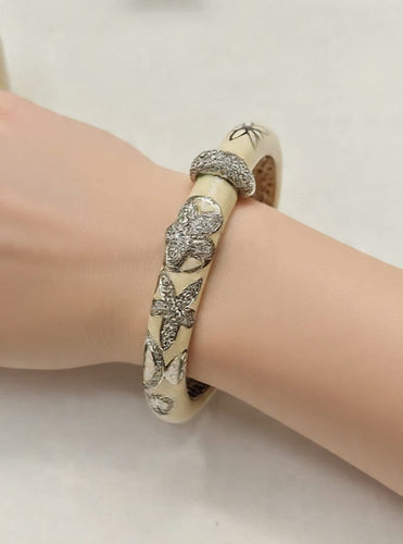 Bague 56 Nouvelle Bague Florence - Parure en or blanc, émail, diamants et saphirs 58 Facettes CV-076