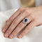 Bague 54 Bague marguerite moderniste en or 18 ct, saphir et diamants 58 Facettes RI-1052
