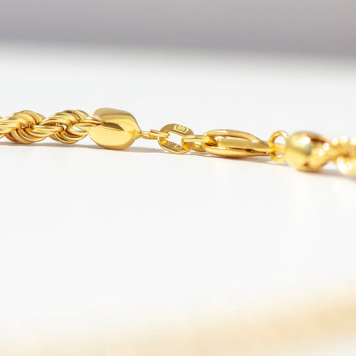 https://cdn.shopify.com/s/files/1/0442/6560/3235/files/kordelkette-750er-gelbgold-45-cmhoney-jewelry-4241365.jpg?v=1782517335