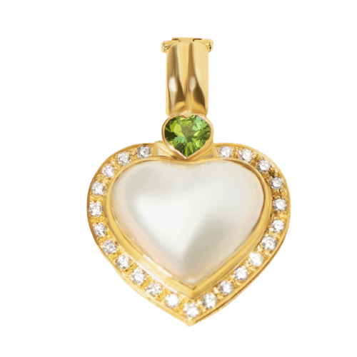 Pendentif Pendentif cœur en or jaune 750, perle Mabé, péridot et diamants 58 Facettes