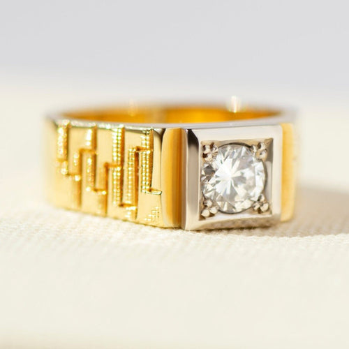 https://cdn.shopify.com/s/files/1/0442/6560/3235/files/solitaer-ring-049-ct-diamant-585er-gelbgoldhoney-jewelry-6927076.jpg?v=1782517335