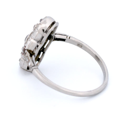 55 Bague édouardienne en platine et diamants 58 Facettes 93A3EC06937E4D8CAA9C6947B2A65B09