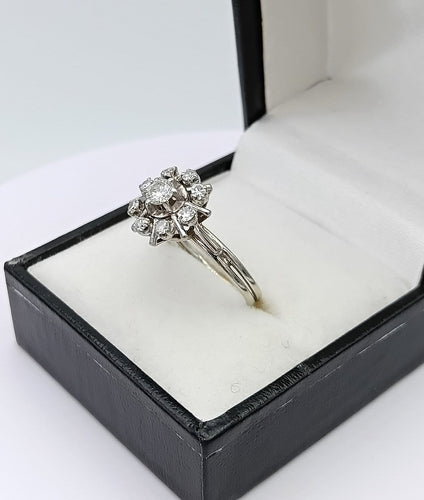 55 Bague fleur en or gris, platine et diamants 58 Facettes SADD/51/0