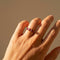 Bague 53 Bague en or jaune avec rubis et diamants 58 Facettes HJ062609