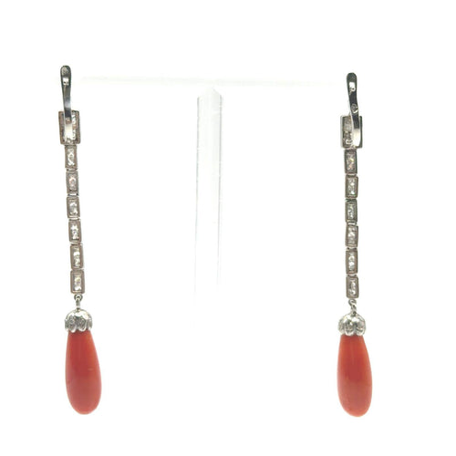 Boucles d'oreilles Boucles d'oreilles pendantes en platine, corail rouge et diamants 58 Facettes