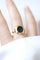 Bague 59 Chevalière intaille chien en jaspe sanguin et or jaune 58 Facettes
