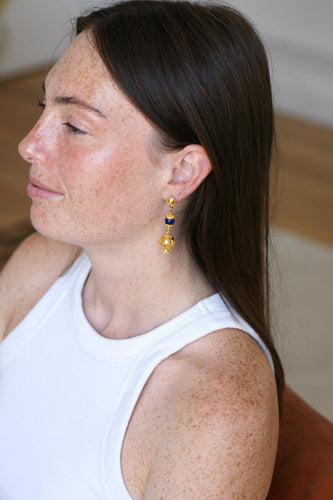 Boucles d'oreilles Boucles d'oreilles pendantes en or jaune et lapis-lazuli 58 Facettes