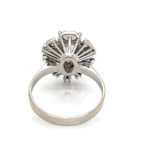 Bague 56 Bague vintage 1960 en or blanc, diamant poire 1,70 ct et saphirs 58 Facettes Bague-0034