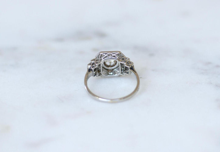 Bague Art Déco - Bague octogonale en platine et diamants 58 Facettes