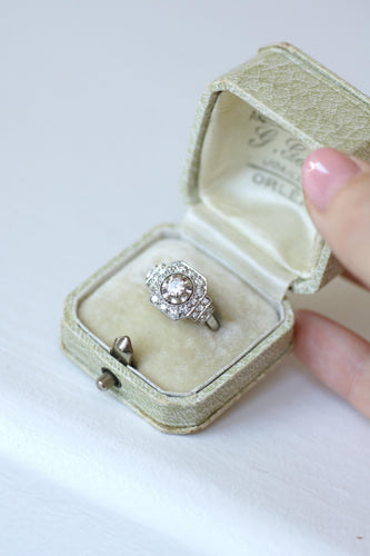 Bague Art Déco - Bague octogonale en platine et diamants 58 Facettes