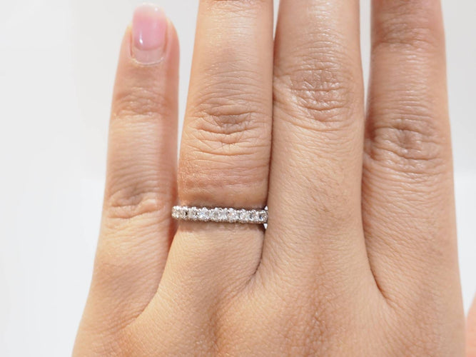 Bague 53 Alliance américaine - Bague en or blanc et diamants 0,75 ct 58 Facettes 33427