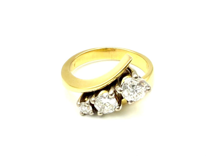 Bague 52 Bague trilogie vintage en deux ors 18K et diamants 58 Facettes VINTAGE BG