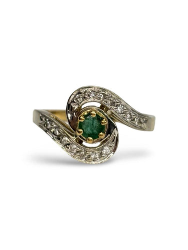 Bague 56 Bague en or jaune 18K, émeraude et diamants 58 Facettes 2104