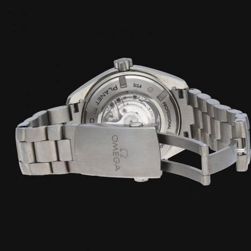 Montre Omega Seamaster Planet Ocean - Montre 600M en titane 58 Facettes MT46608