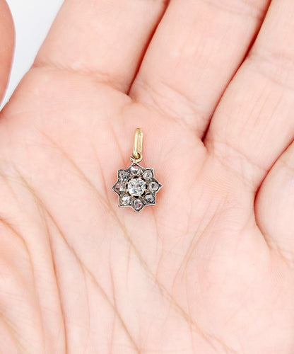 Pendentif Pendentif étoile antique en or 18K, argent et diamants 58 Facettes A07340